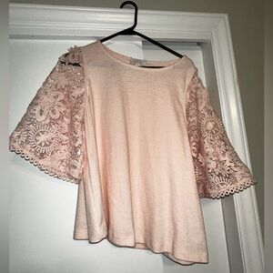 eri + ali Lace Sleeve Pink Top